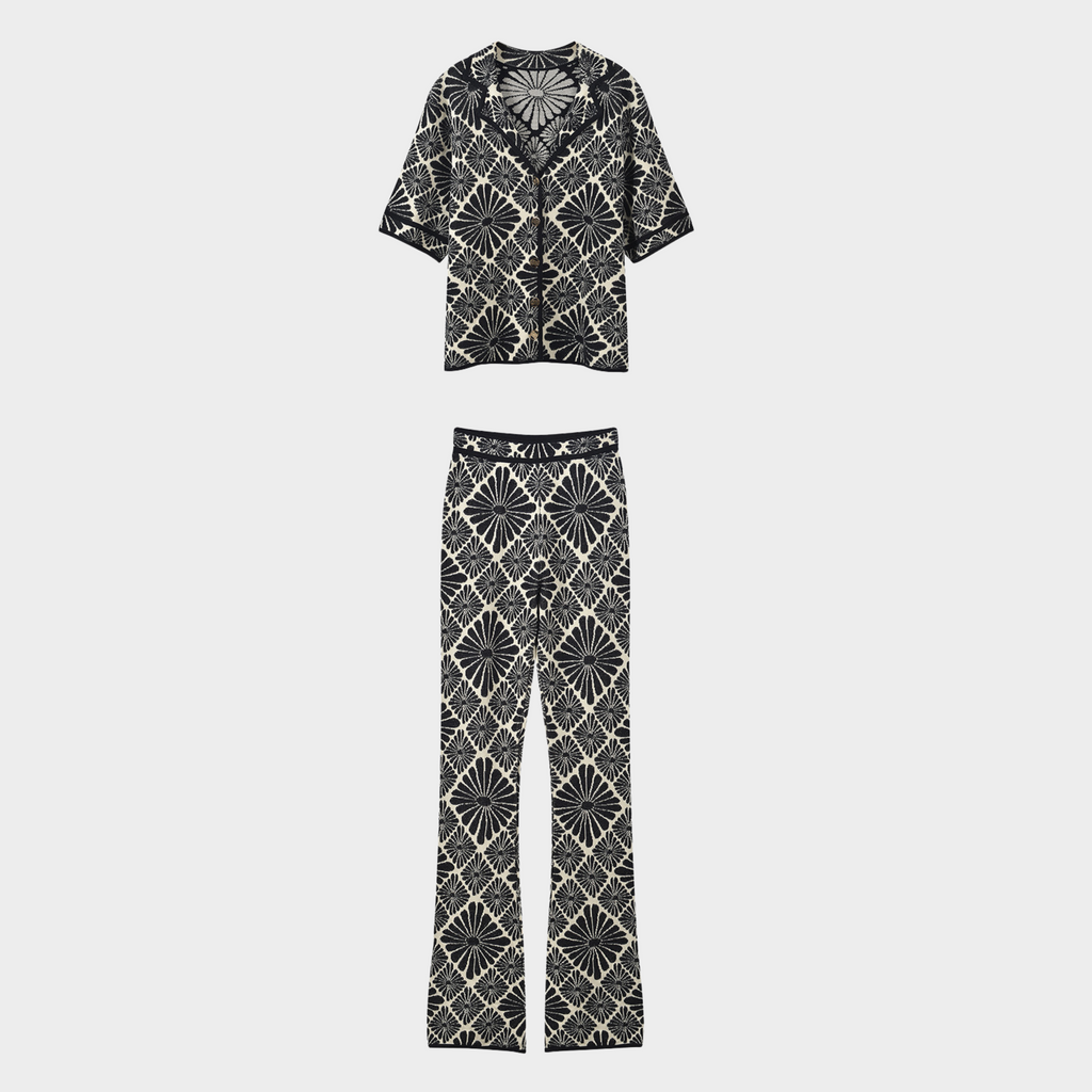 Monochrome Breeze Flare Ensemble
