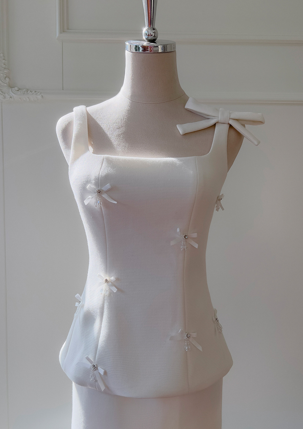 Ivory Bow Embellished Mini Set