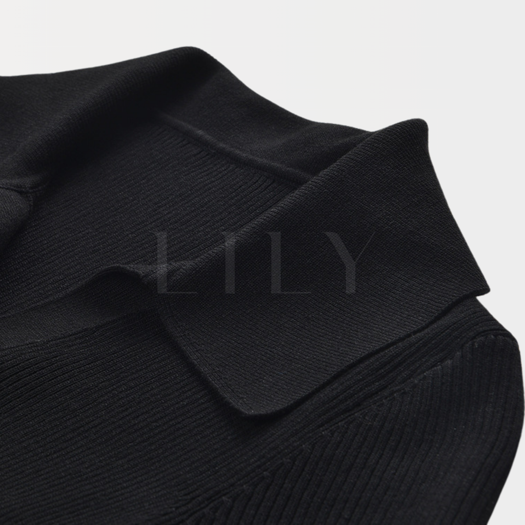 Noir Buttoned Crop Top